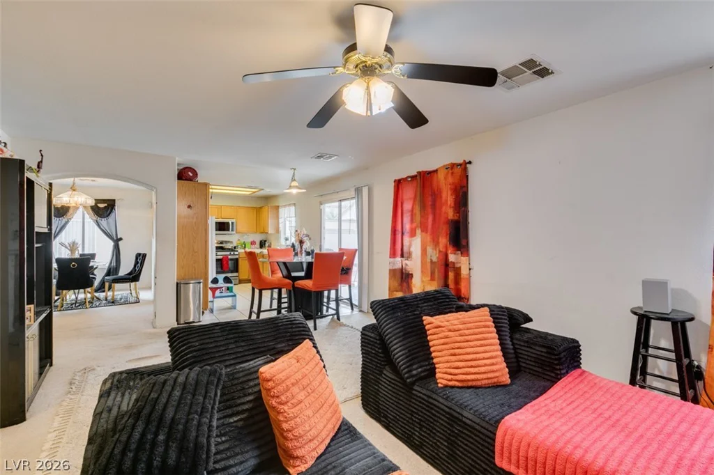 827 Royalmile, North Las Vegas, NV 89032