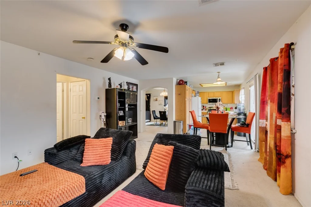 827 Royalmile, North Las Vegas, NV 89032