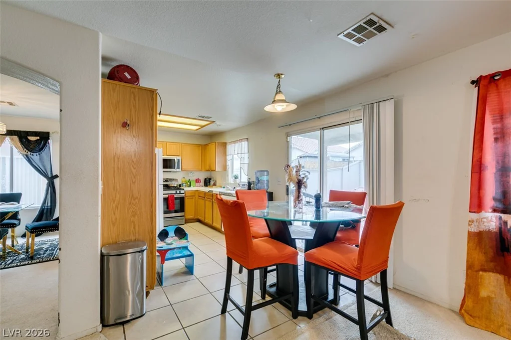 827 Royalmile, North Las Vegas, NV 89032