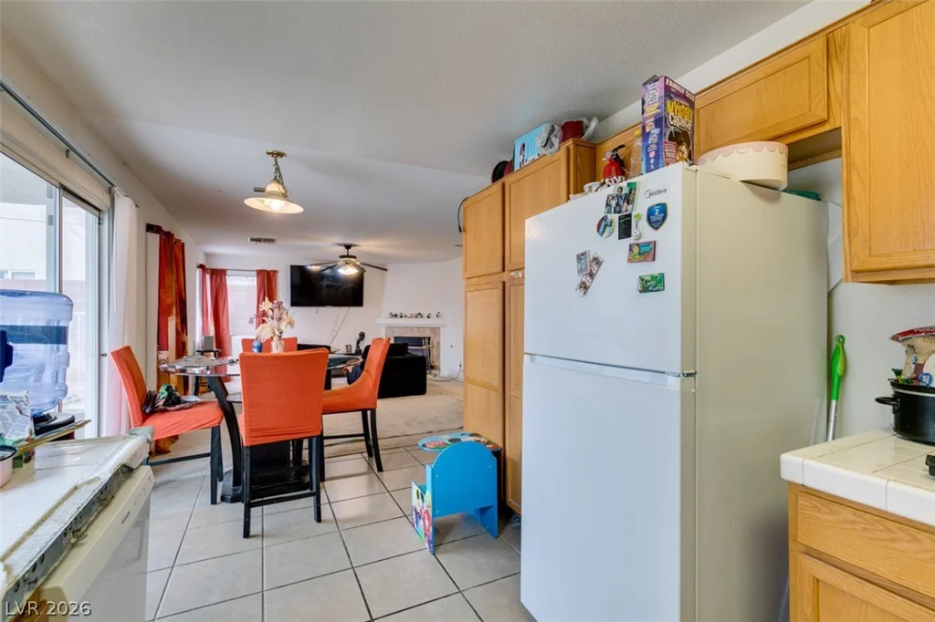 827 Royalmile, North Las Vegas, NV 89032