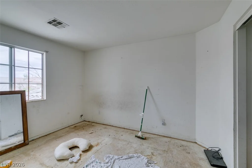 827 Royalmile, North Las Vegas, NV 89032