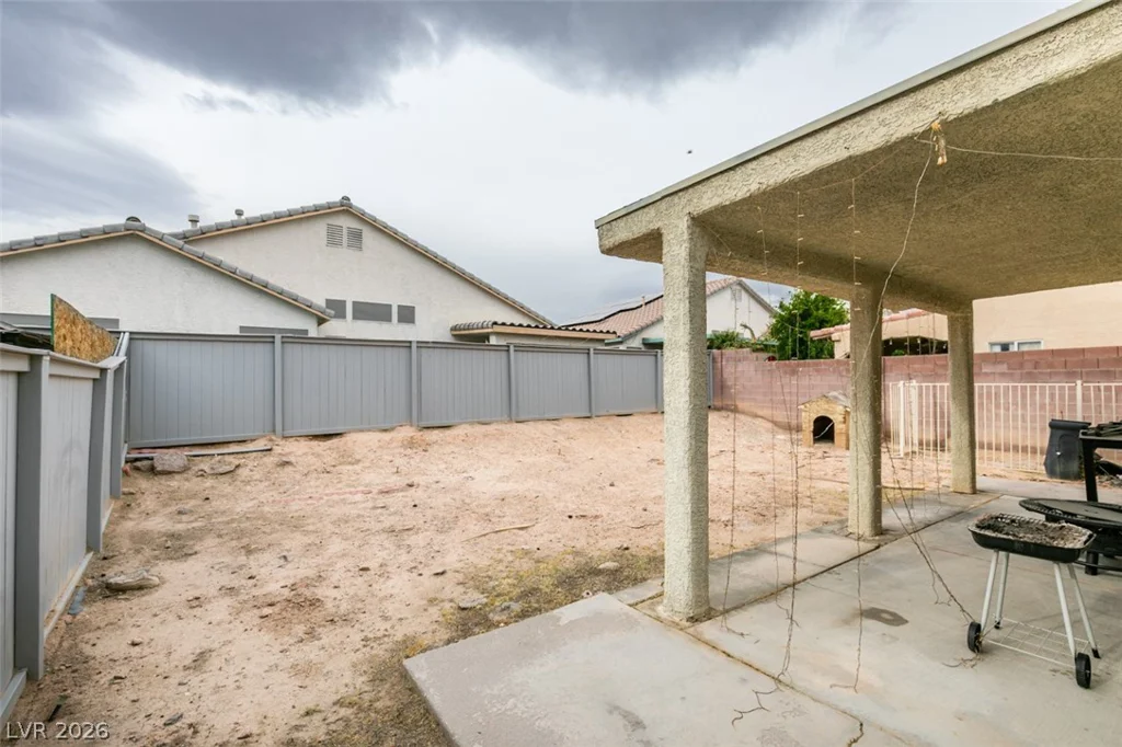 827 Royalmile, North Las Vegas, NV 89032