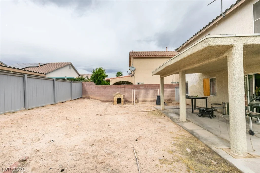 827 Royalmile, North Las Vegas, NV 89032
