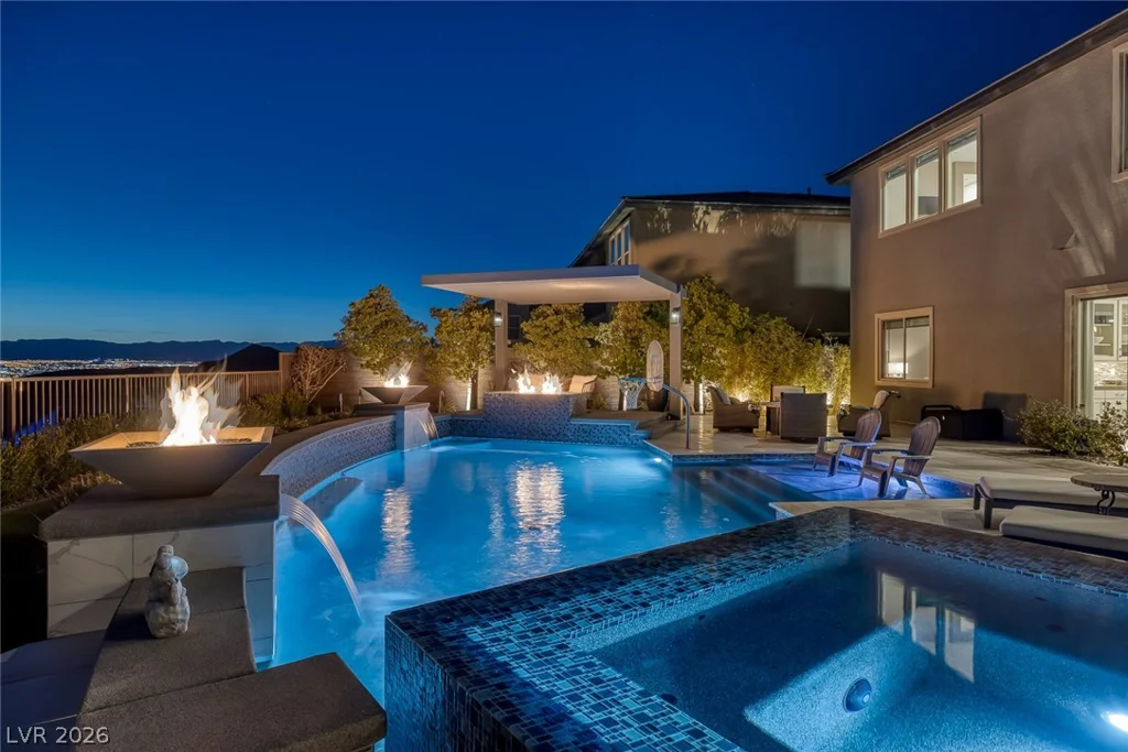 2171 King Crest, Henderson, NV 89052