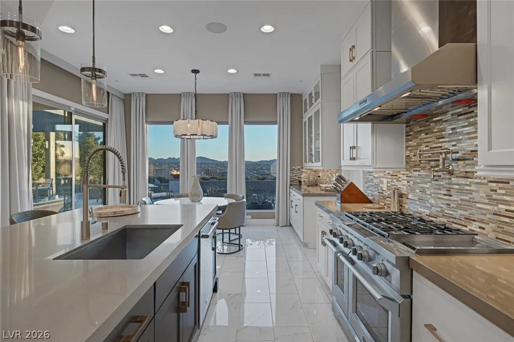 2171 King Crest, Henderson, NV 89052