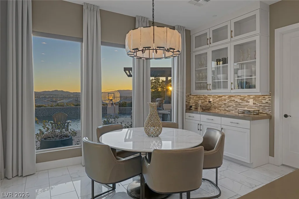2171 King Crest, Henderson, NV 89052