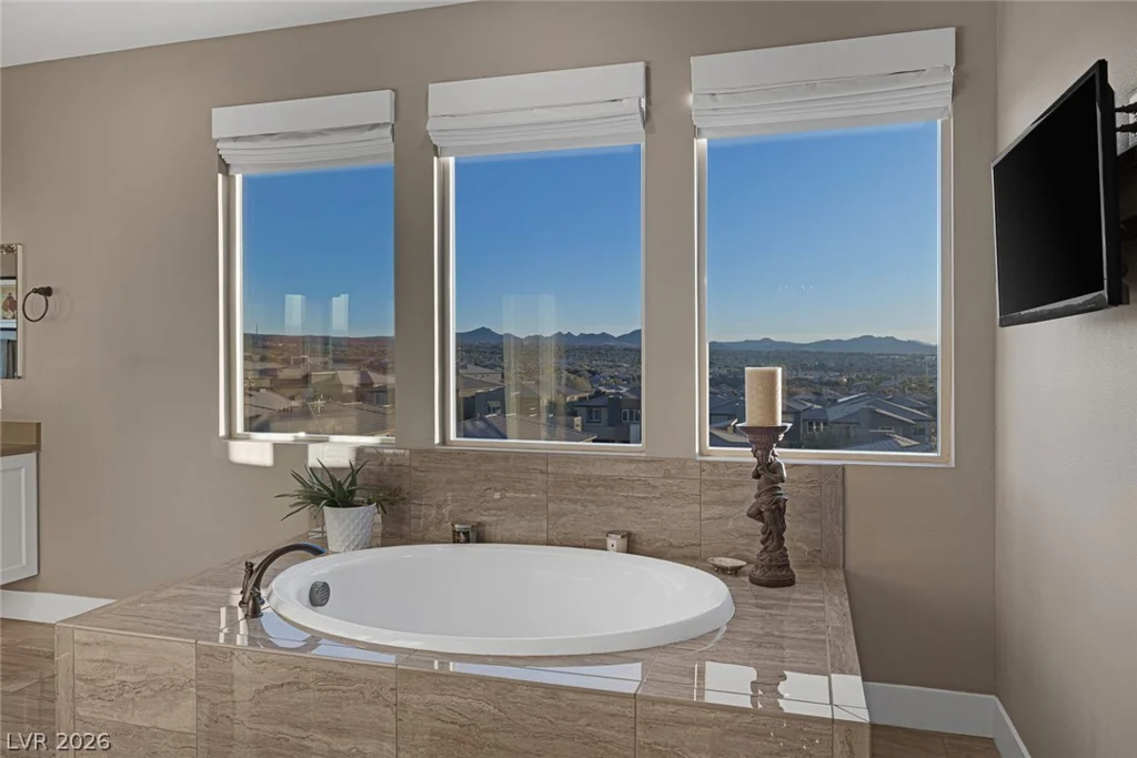 2171 King Crest, Henderson, NV 89052