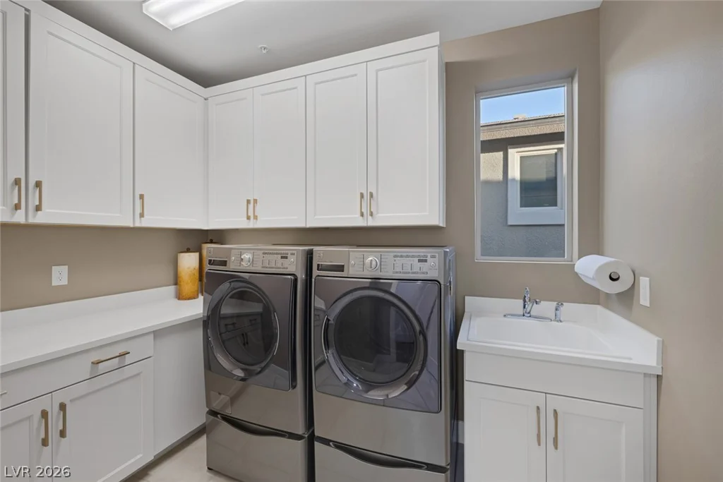 2171 King Crest, Henderson, NV 89052