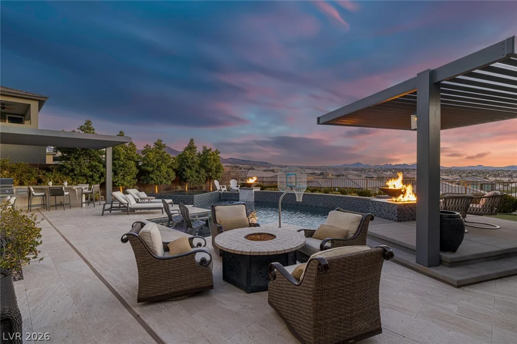 2171 King Crest, Henderson, NV 89052