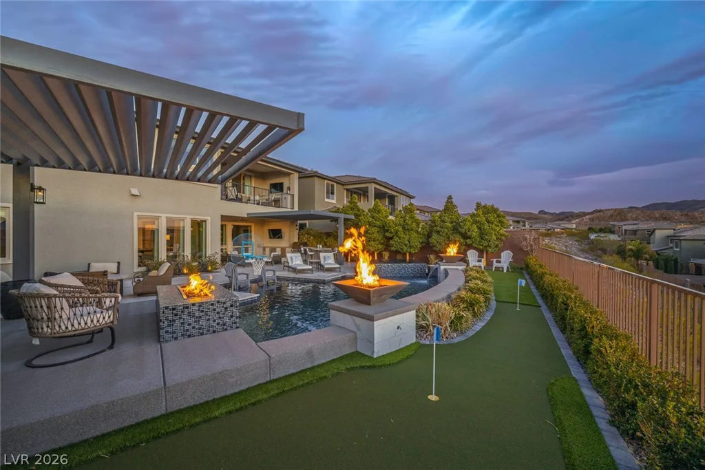 2171 King Crest, Henderson, NV 89052