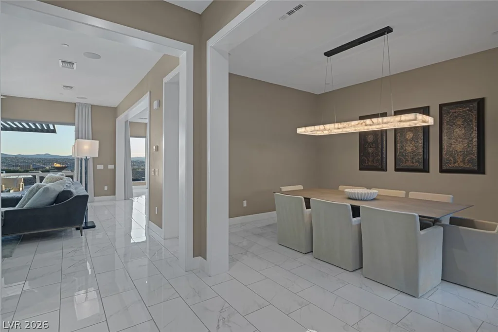 2171 King Crest, Henderson, NV 89052