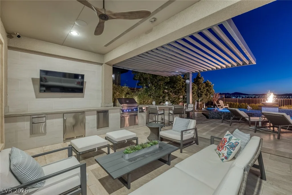 2171 King Crest, Henderson, NV 89052