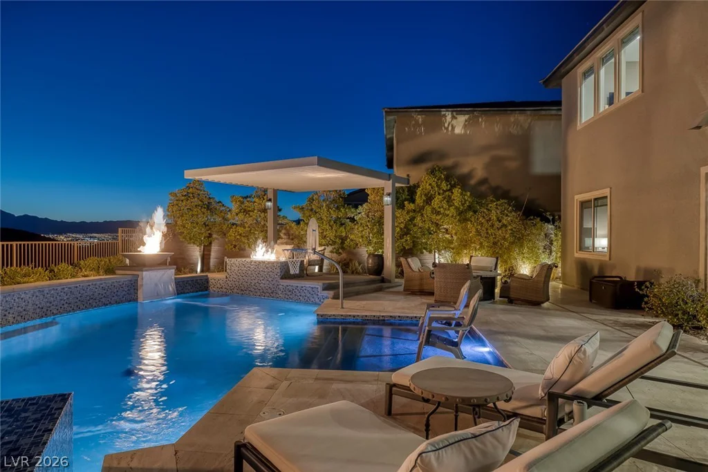 2171 King Crest, Henderson, NV 89052
