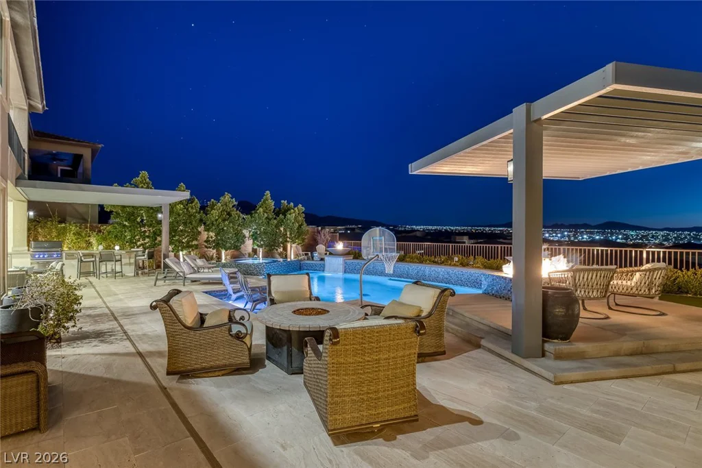 2171 King Crest, Henderson, NV 89052