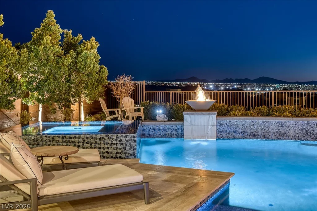 2171 King Crest, Henderson, NV 89052