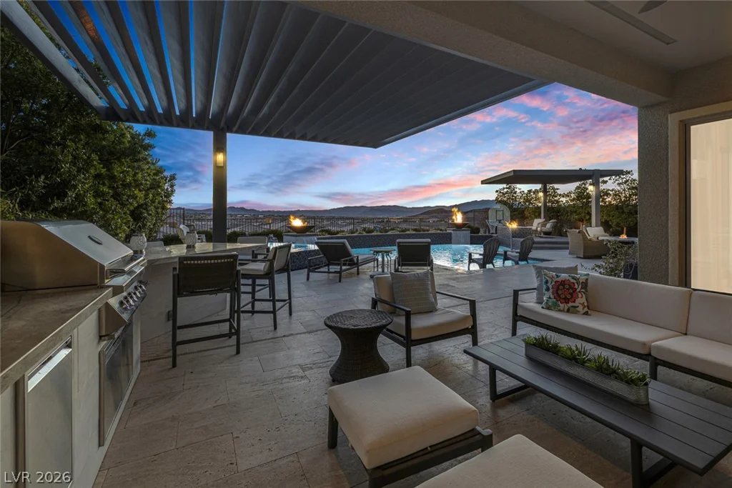 2171 King Crest, Henderson, NV 89052
