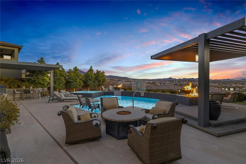 2171 King Crest, Henderson, NV 89052