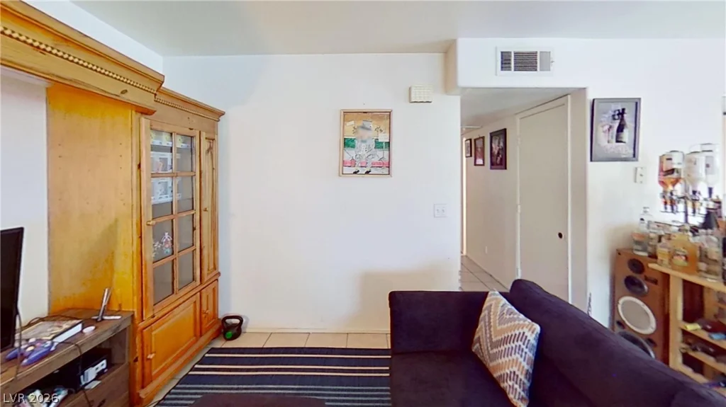 2101 Sun, North Las Vegas, NV 89030