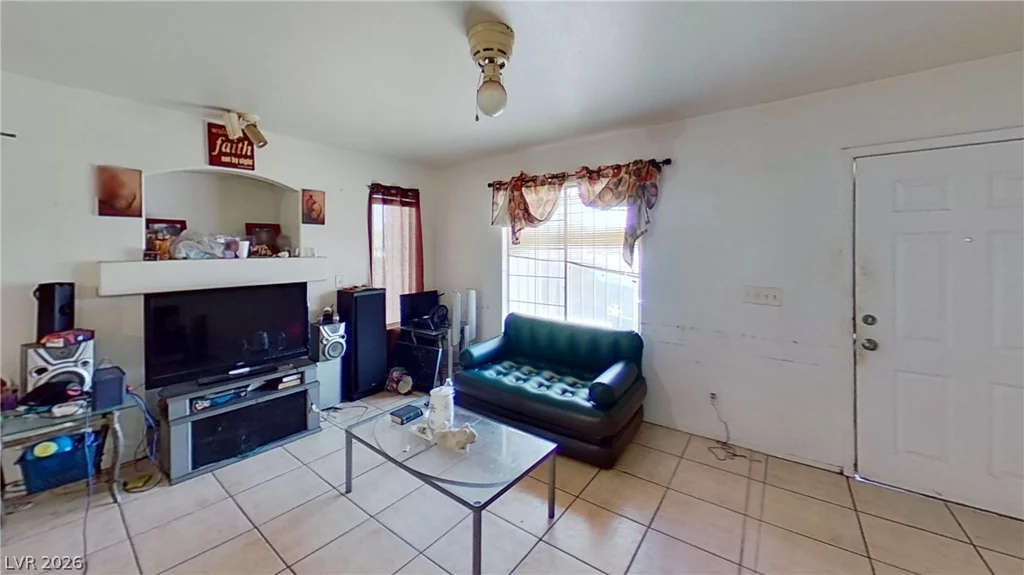 2101 Sun, North Las Vegas, NV 89030