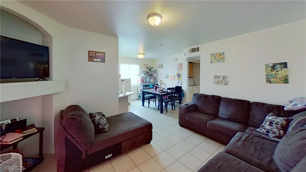 2101 Sun, North Las Vegas, NV 89030