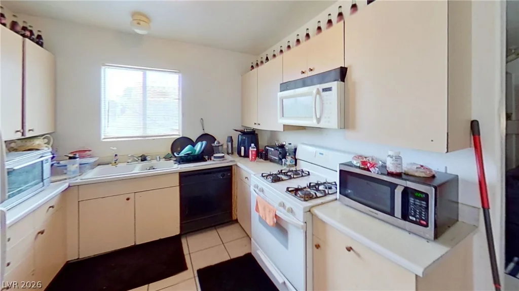 2101 Sun, North Las Vegas, NV 89030