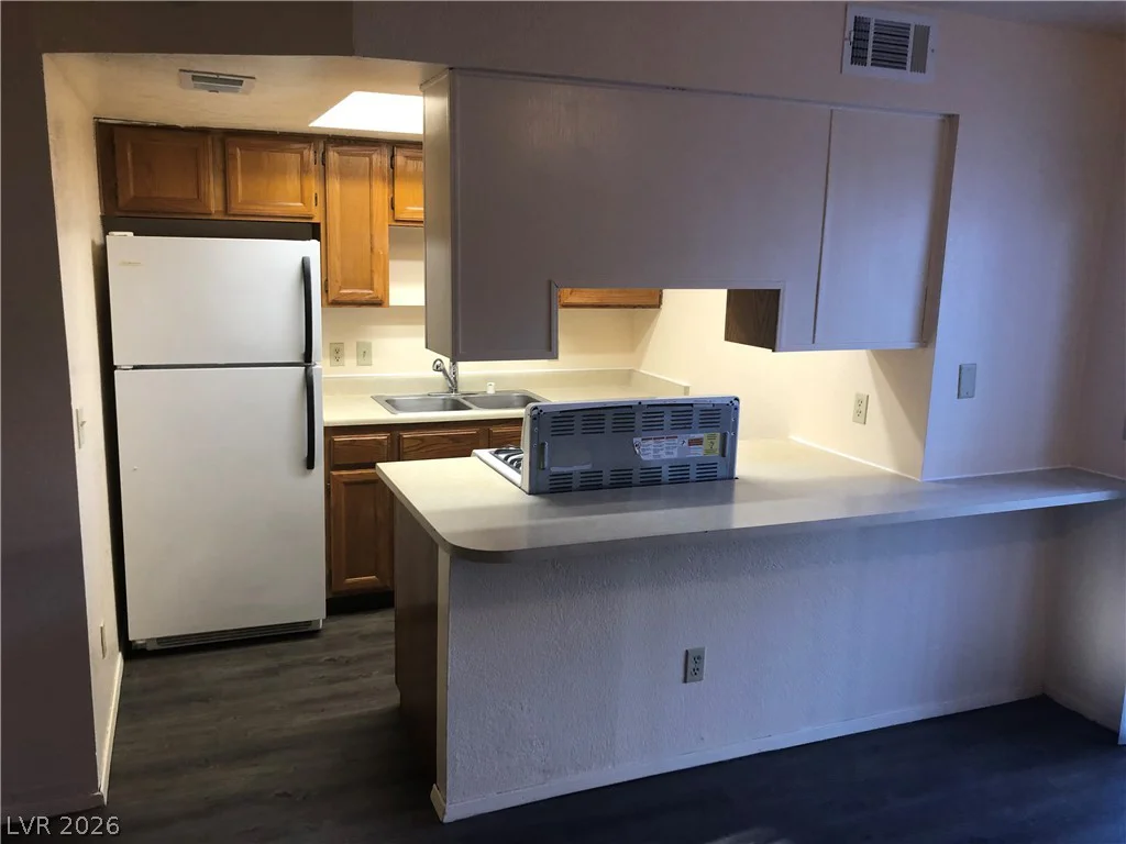 585 Sellers, Henderson, NV 89011