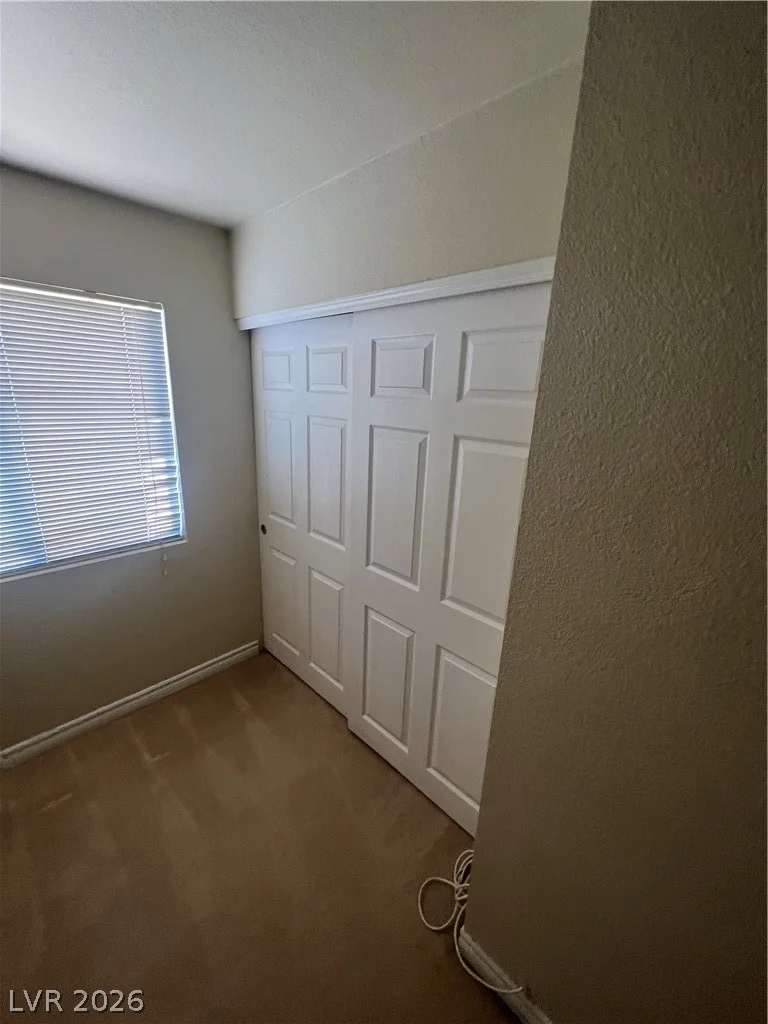 5350 River Glen, Las Vegas, NV 89103