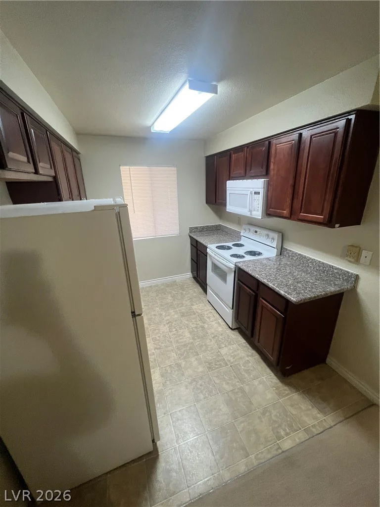 5350 River Glen, Las Vegas, NV 89103