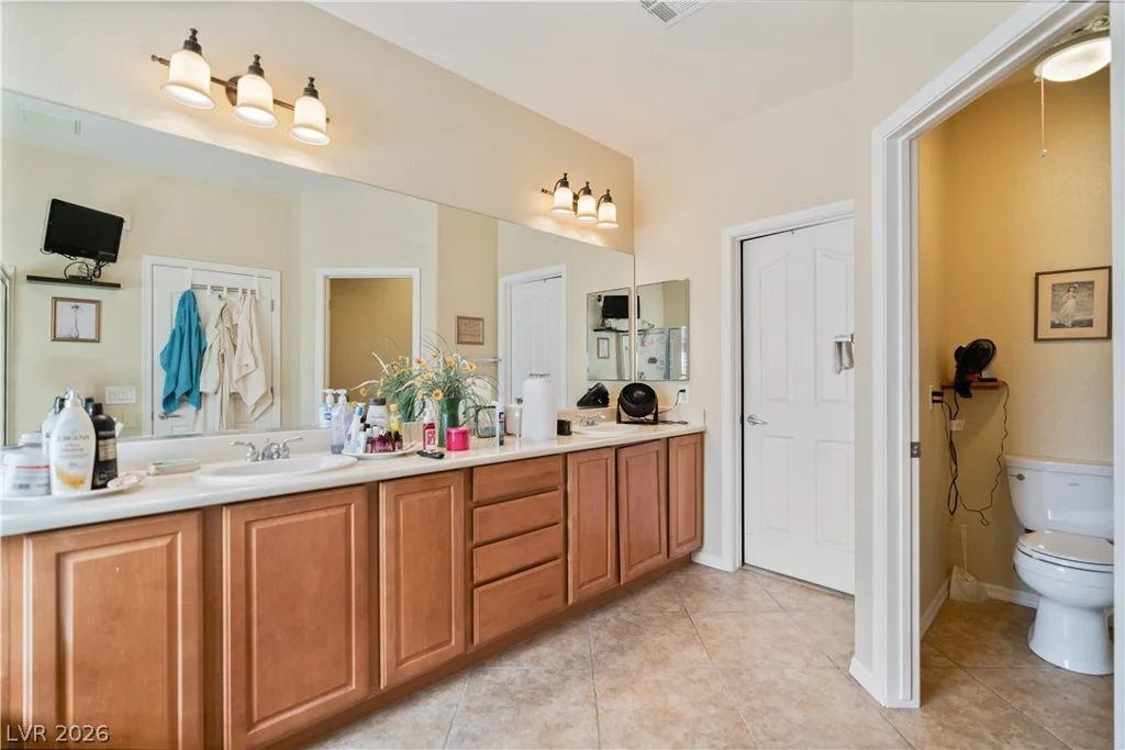 2145 Falls City, Henderson, NV 89044