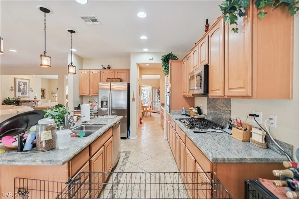2145 Falls City, Henderson, NV 89044