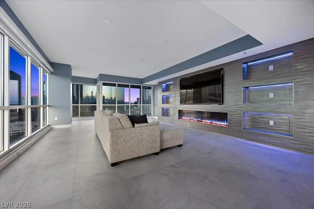 4525 Dean Martin, Las Vegas, NV 89103