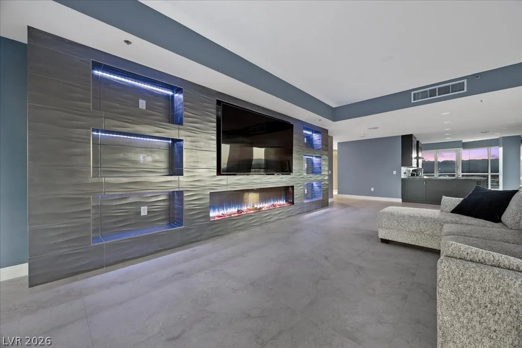 4525 Dean Martin, Las Vegas, NV 89103