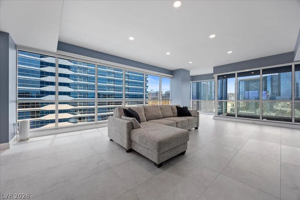 4525 Dean Martin, Las Vegas, NV 89103