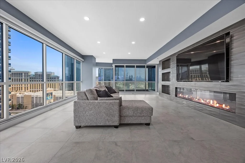 4525 Dean Martin, Las Vegas, NV 89103