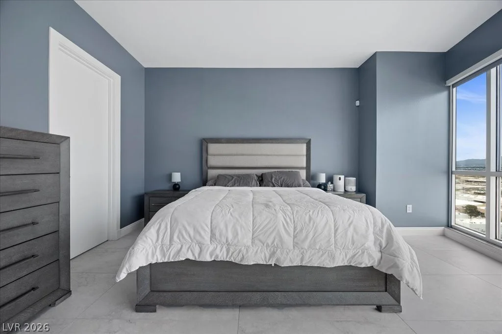 4525 Dean Martin, Las Vegas, NV 89103