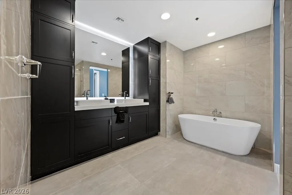4525 Dean Martin, Las Vegas, NV 89103