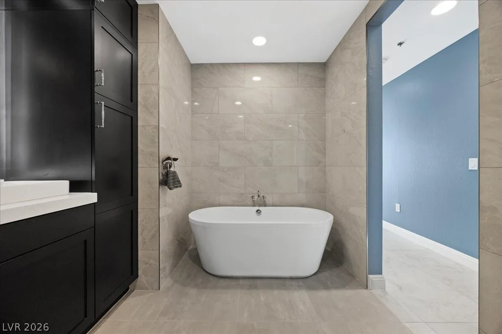 4525 Dean Martin, Las Vegas, NV 89103