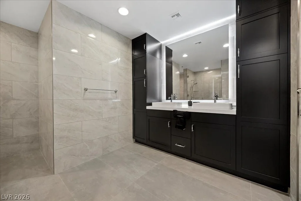 4525 Dean Martin, Las Vegas, NV 89103