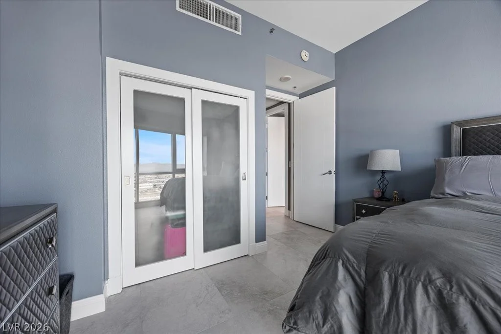 4525 Dean Martin, Las Vegas, NV 89103