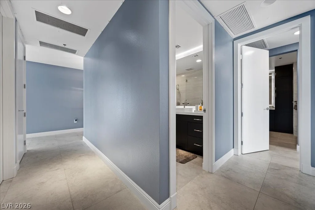 4525 Dean Martin, Las Vegas, NV 89103