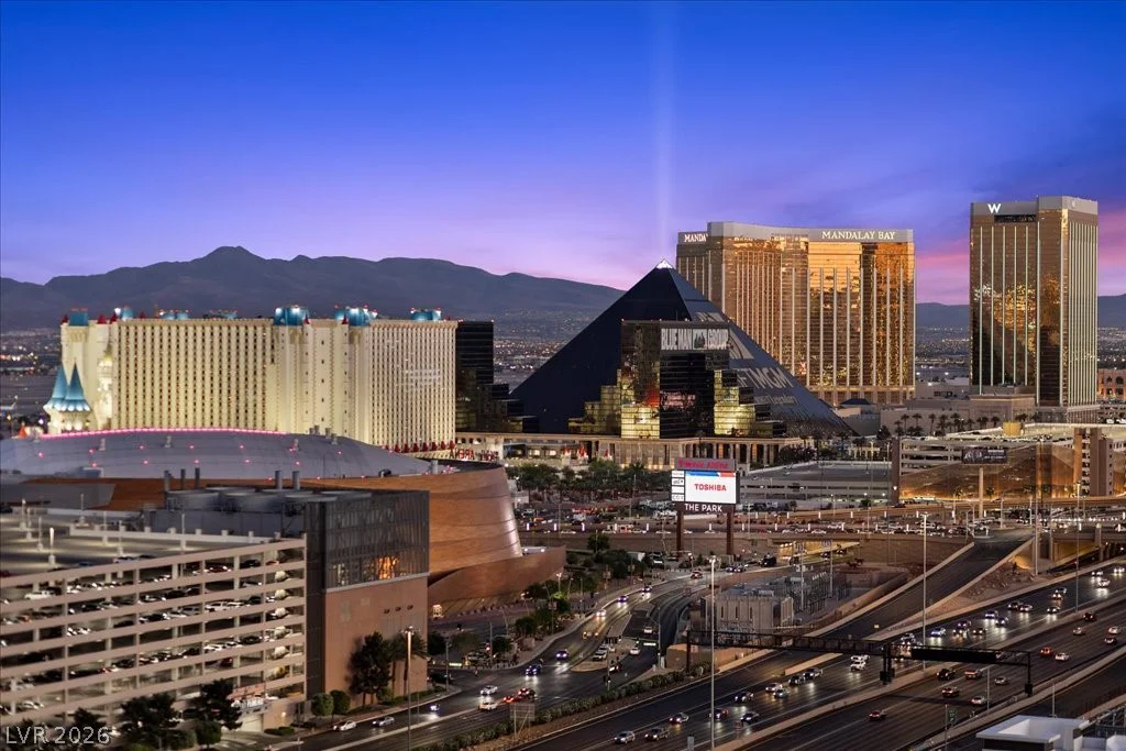 4525 Dean Martin, Las Vegas, NV 89103