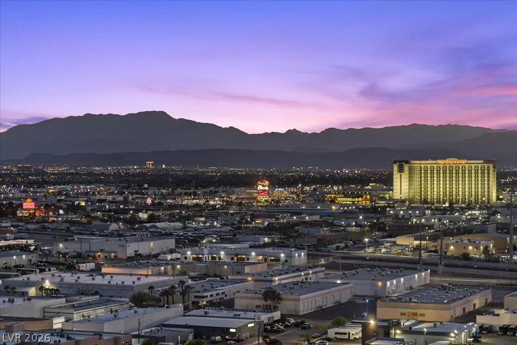 4525 Dean Martin, Las Vegas, NV 89103
