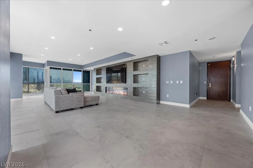 4525 Dean Martin, Las Vegas, NV 89103