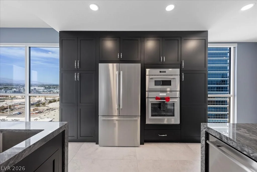 4525 Dean Martin, Las Vegas, NV 89103