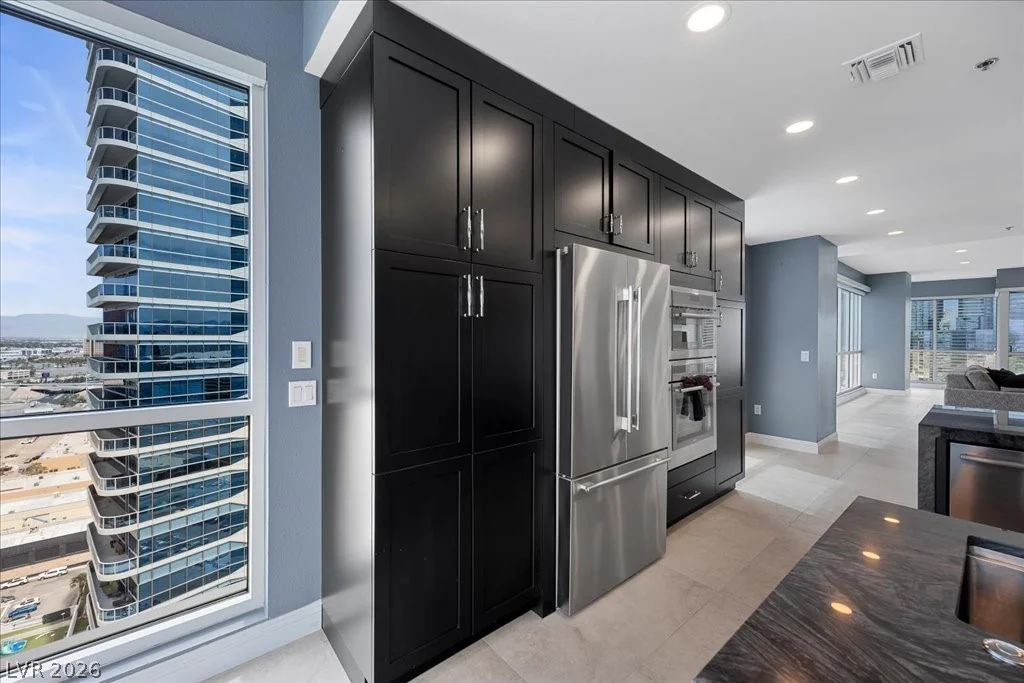 4525 Dean Martin, Las Vegas, NV 89103