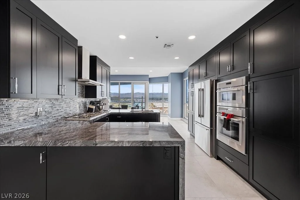 4525 Dean Martin, Las Vegas, NV 89103