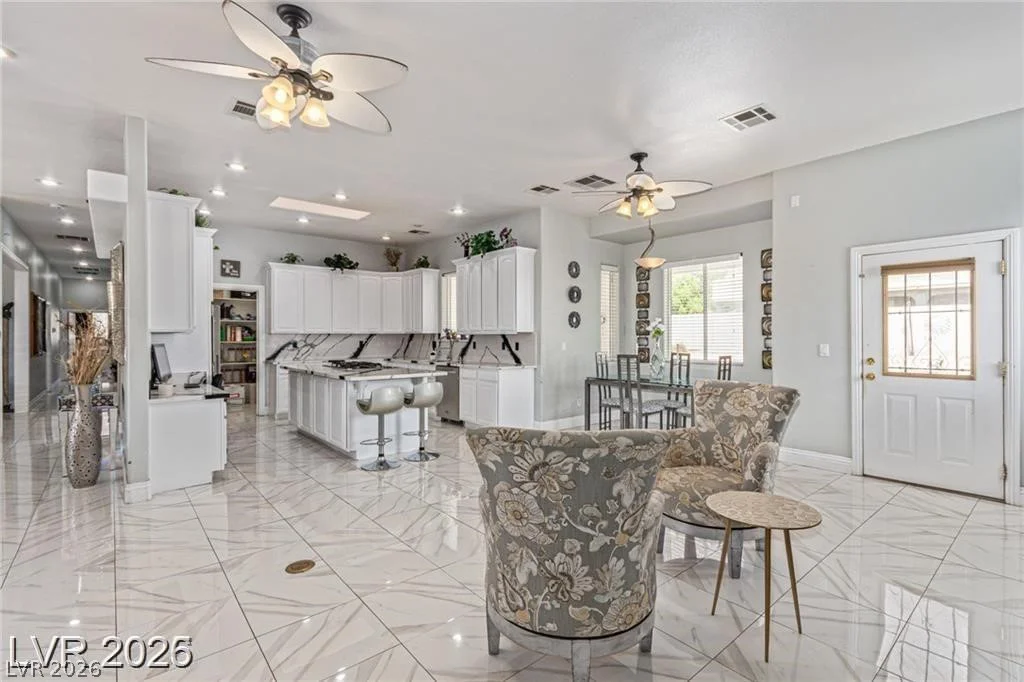 60 Fogg, Las Vegas, NV 89110