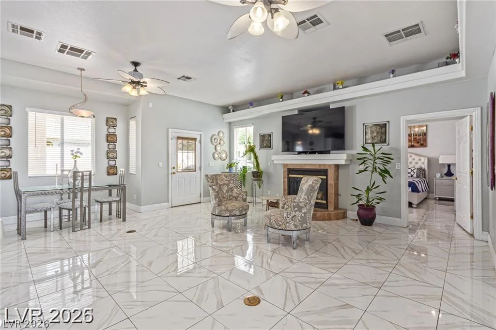 60 Fogg, Las Vegas, NV 89110