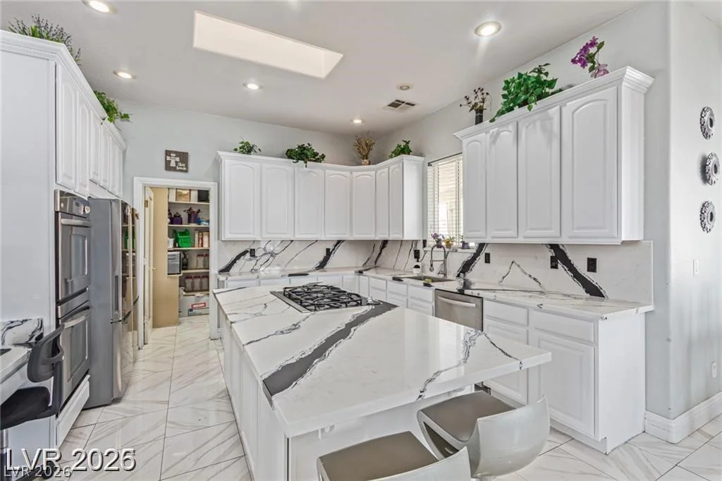 60 Fogg, Las Vegas, NV 89110