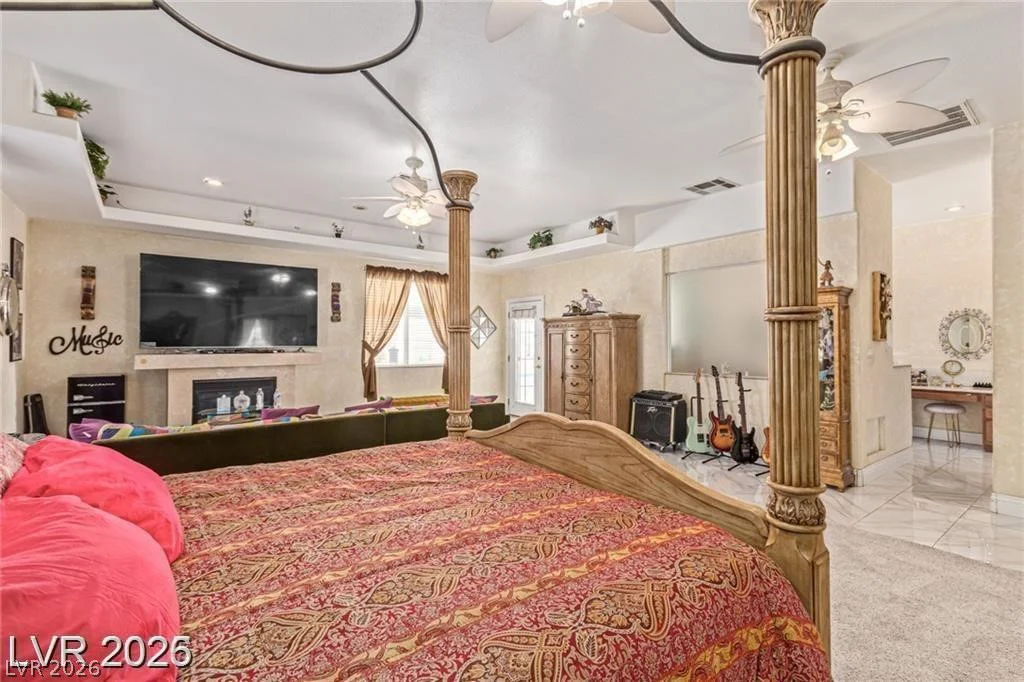 60 Fogg, Las Vegas, NV 89110